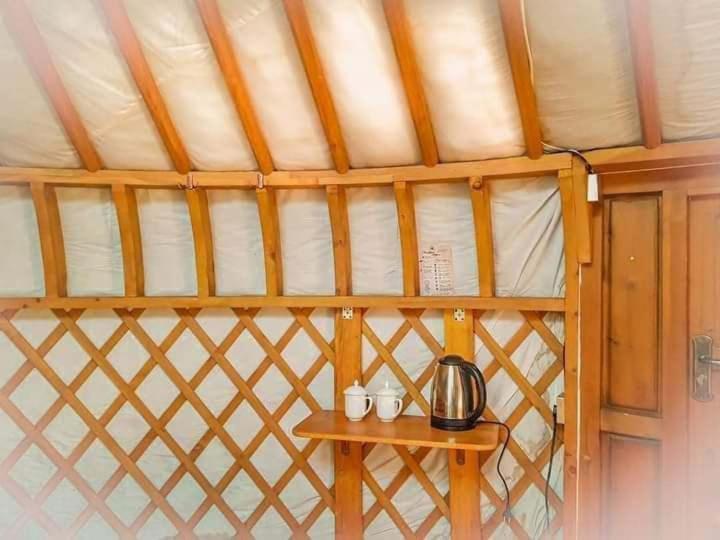 Apache Eco Camp, Terelj Nationalpark Mongolia Hotel Bayan Bulagiin Hural Exterior photo